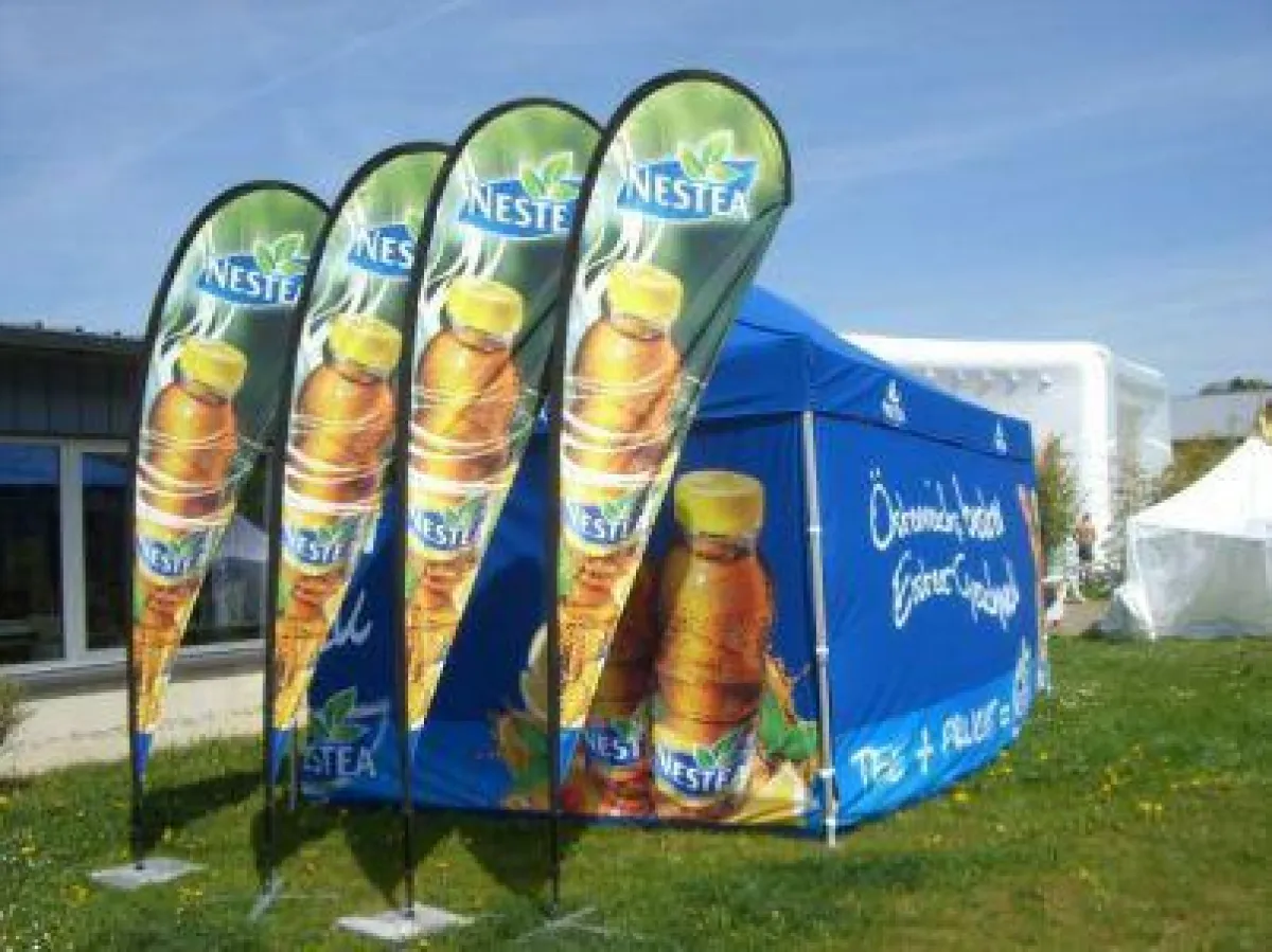 Beachflags Werbefahnen von Display-Max