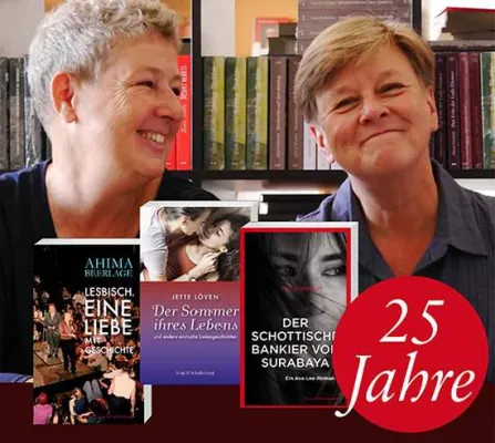 Die Verlegerinnen zu Gast im »Lesbischen Literatursalon« Bild: Die Verlegerinnen zu Gast im »Lesbischen Literatursalon«