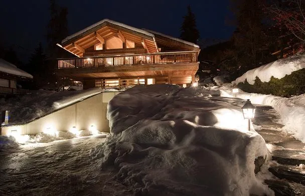 Bild: Mit Sir Richard Branson auf Du und Du: Luxus-Chalet in den Schweizer Alpen steht zum Verkauf
