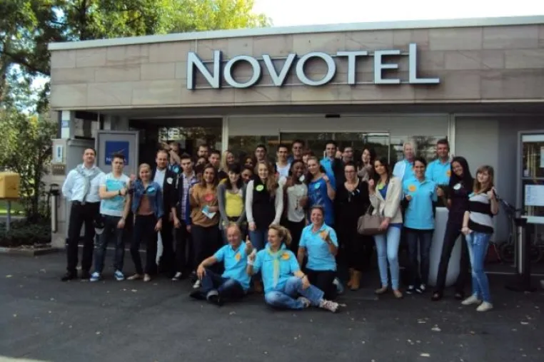 Mercure, Novotel und ibis: Accor begrüßt in Nürnberg 33 Azubis Bild: Mercure, Novotel und ibis: Accor begrüßt in Nürnberg 33 Azubis