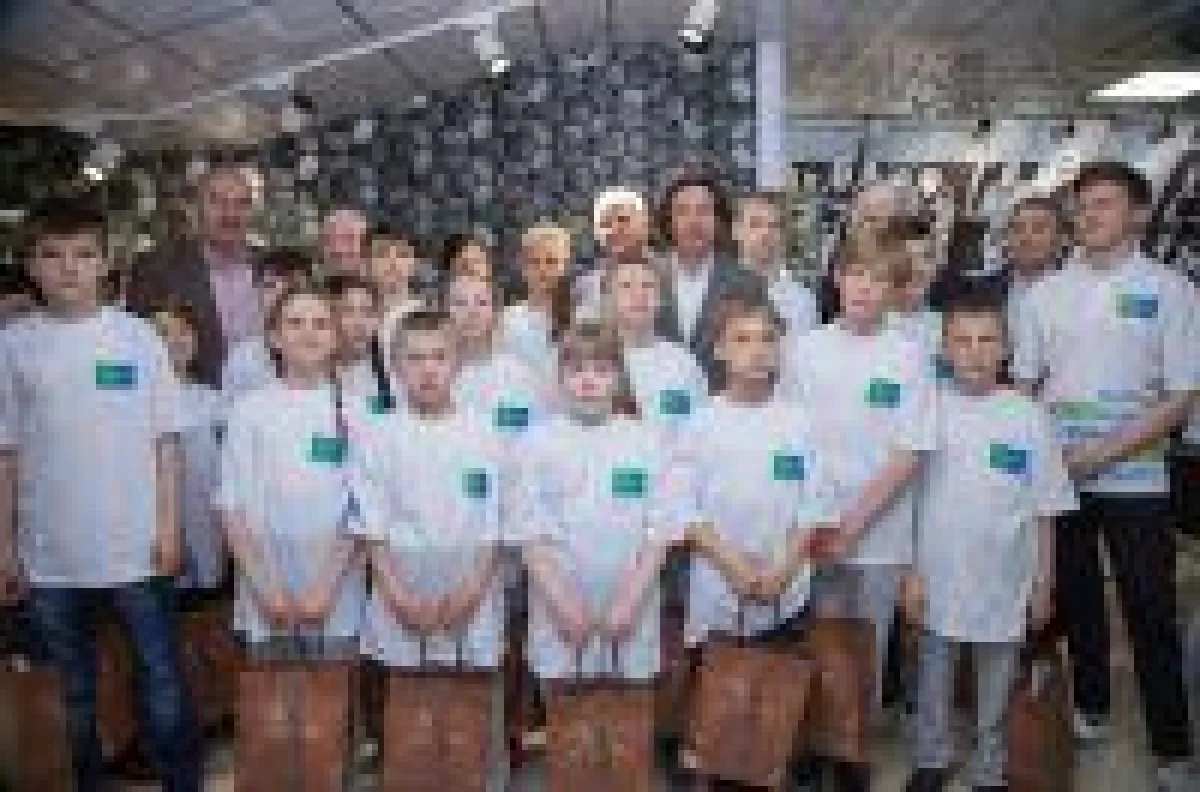 Internationale Tag des Fußballs und der Freundschaft findet weltweit große Resonanz (PAO 