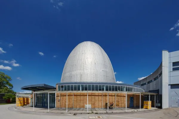 Bild: 60 years of neutron research in Garching – The "Atomic Egg" celebrates is 60th birthday