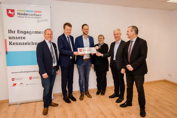 CPM Europa GmbH wurde mit der 'Allianz für Nachhaltigkeit' ausgezeichnet Bild: CPM Europa GmbH wurde mit der 'Allianz für Nachhaltigkeit' ausgezeichnet