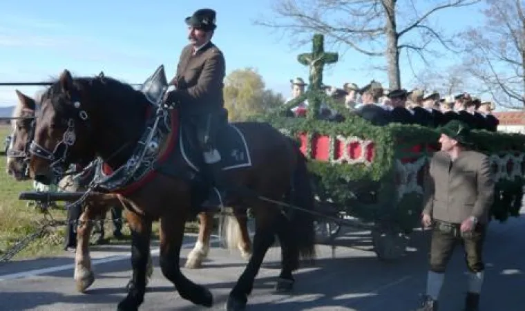 Bild: Benediktbeurer Leonhardifahrt am Sonntag 07.11.10