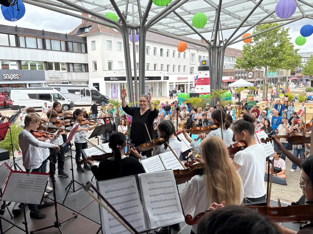 Musikschule&friends bei Summer in the City 2025 (© WMG Wolfsburg)