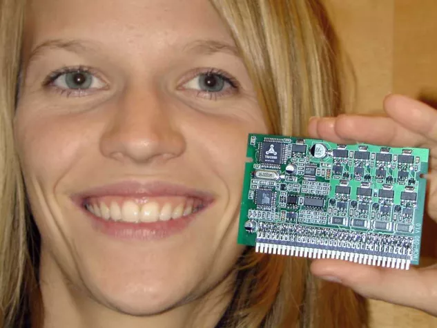 Bild: Trinamic wendet sich dem Piezomotor-Markt zu und bringt Microstepping-Modul