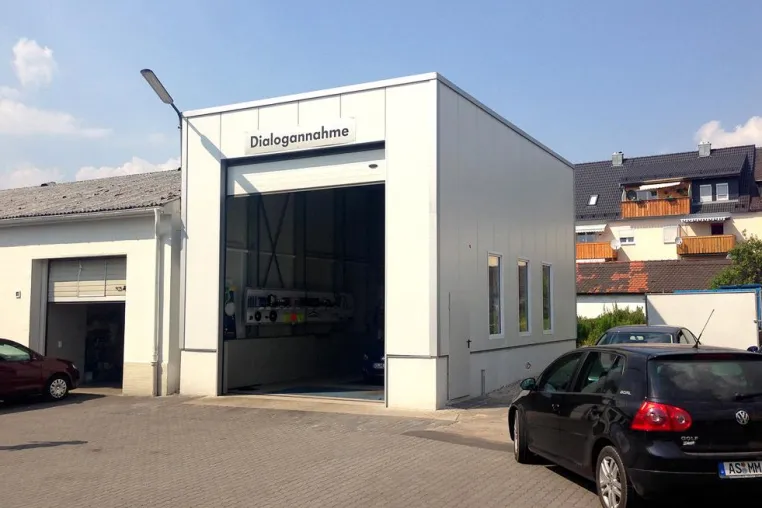 Bild: Hallenbau in Wunschhöhe nach dem modularen Baukasten-Prinzip