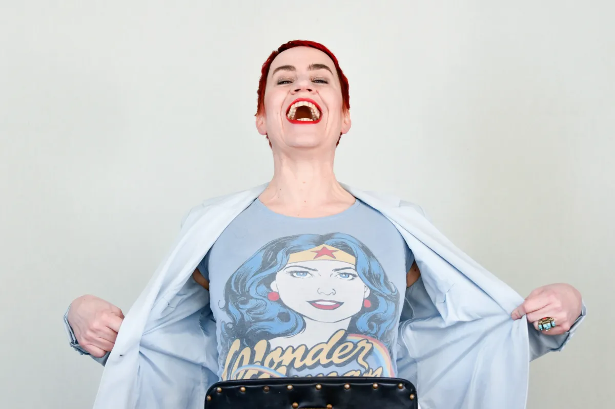 Sandra Weckert Wonderwoman (© Sarah Eick)