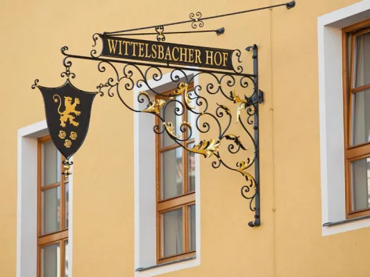 Bild: Altstadthotel Wittelsbacher Hof in Kelheim wird zum carathotel