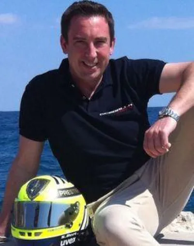 Bild: „Gemballa racing“ Teamchef Sascha Bert gibt Einsatzteam bekannt