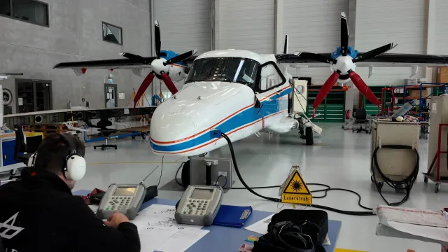 Bild: Grundlage für das zukünftige Quantennetz: Quantenkanäle im Flug getestet (QuNET Initiative)