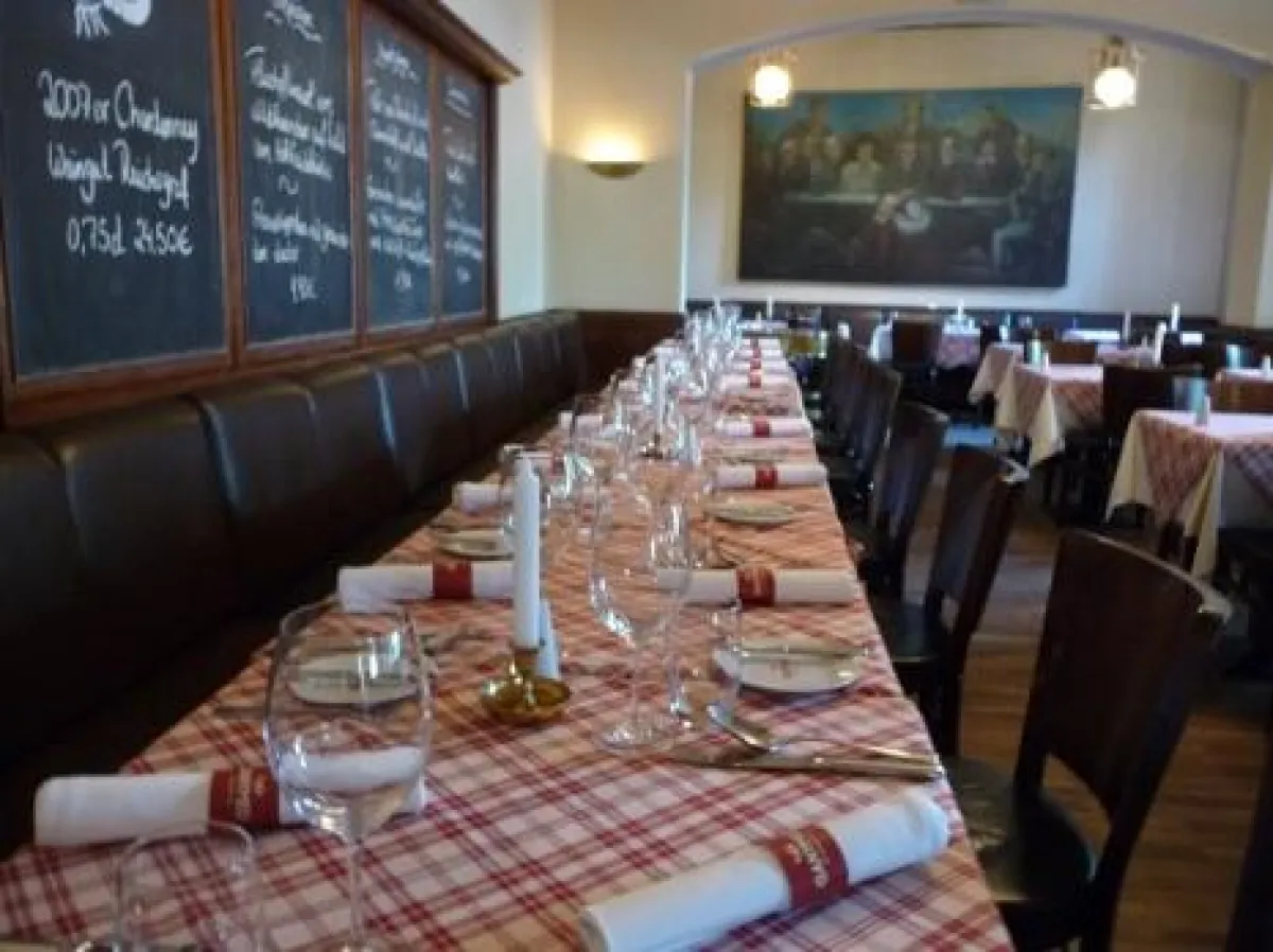 Am 14. Februar wird es in der Brasserie Ganymed am Schiffbauerdamm in Mitte besonders romantisch