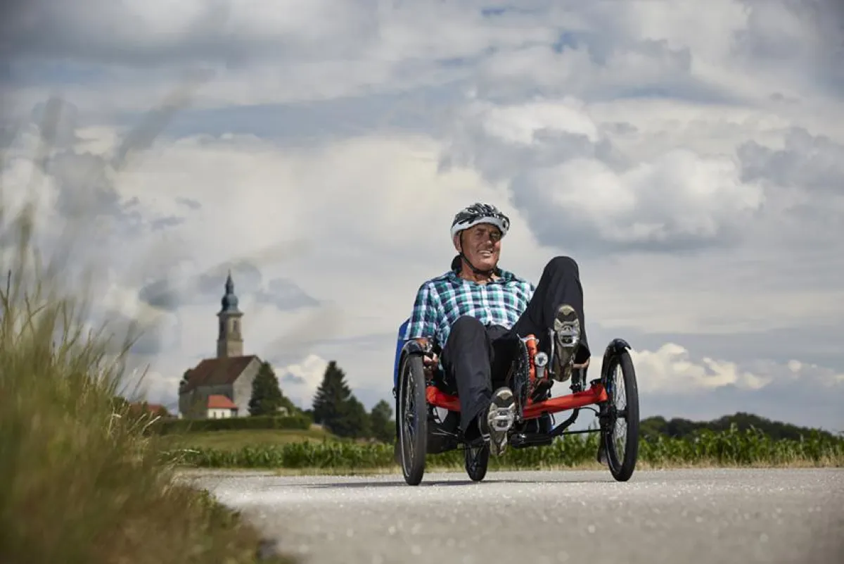 Immer mehr Menschen entdecken, wie bequem es sich auf drei Rädern reisen lässt