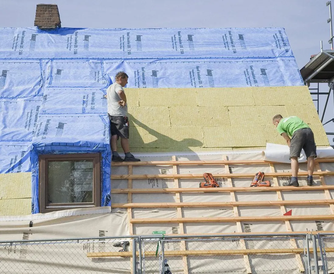 Eine fachmännisch ausgeführte Wärmedämmung spart Heizkosten und sorgt für ein angenehmes Wohnklima. Bild: Knauf / immowelt.de