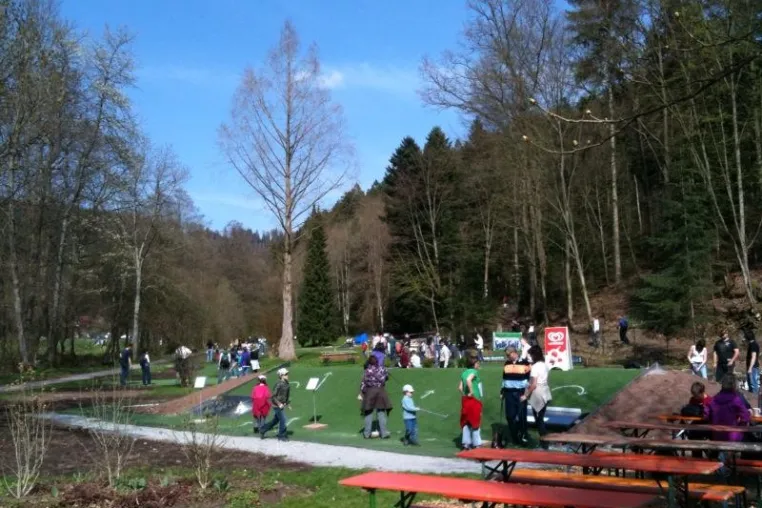 GoDi Golf lockt viele Besucher nach Bad Liebenzell Bild: GoDi Golf lockt viele Besucher nach Bad Liebenzell