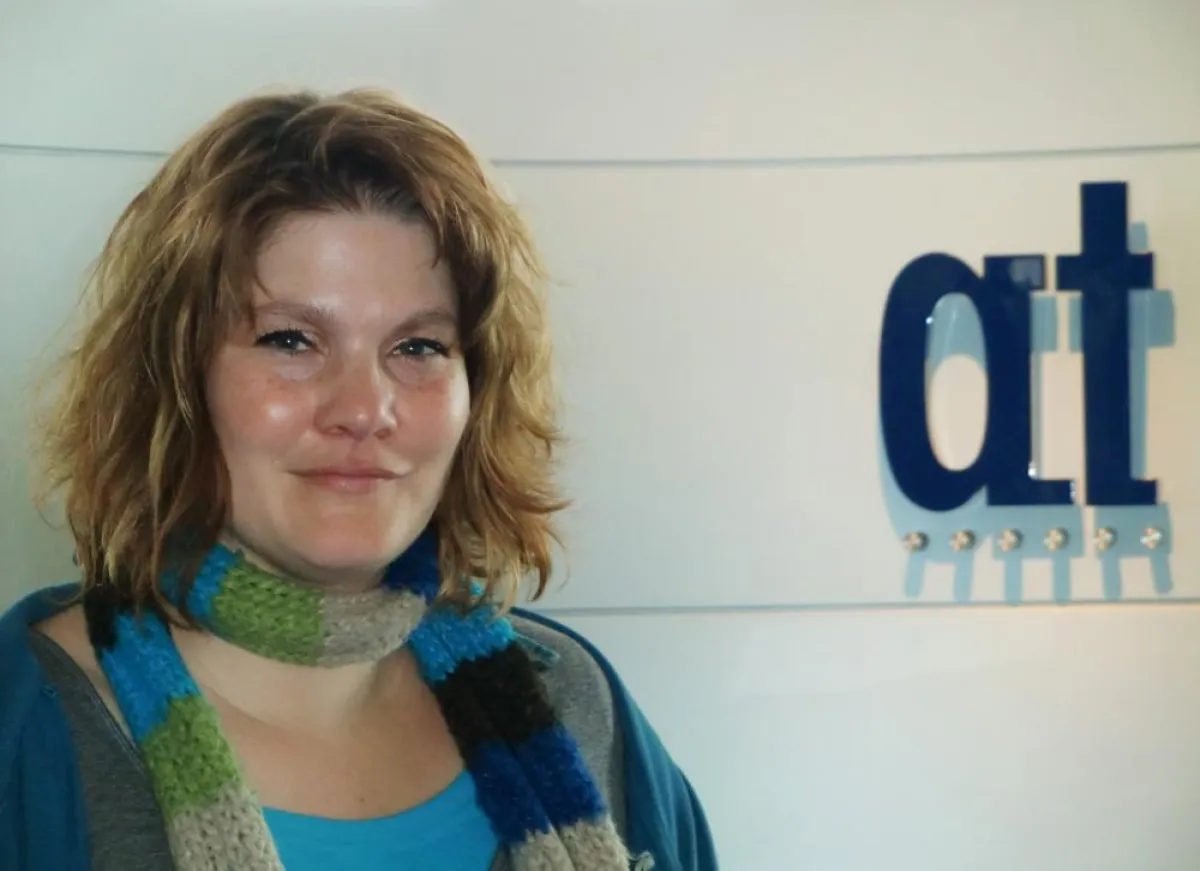 Natalie Hüren, at sales communications