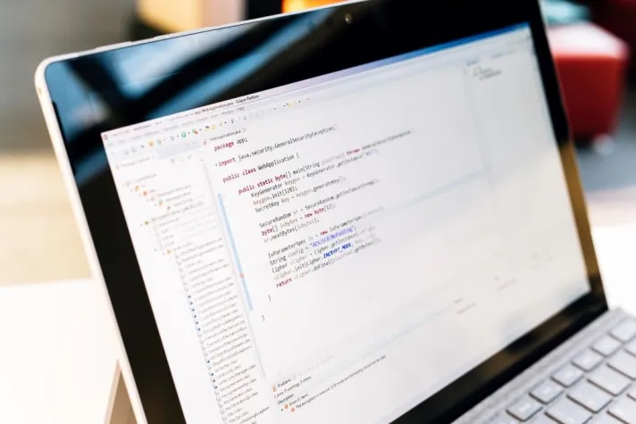 Bild: CogniCrypt-Transferprojekt: Fraunhofer IEM u. achelos erhöhen Qualität für sichere Softwareimplementierung