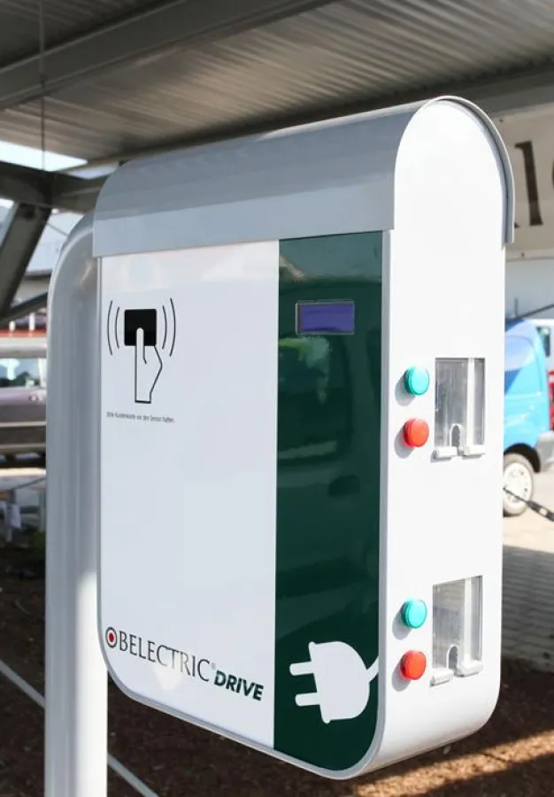 Die BELECTRIC Ladebox verbindet Photovoltaik mit einer intelligenten Ladeinfrastruktur für Elektrofahrzeuge