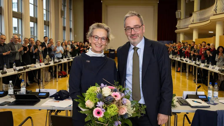 Bild: Ursula Staudinger als Rektorin der TUD wiedergewählt – Bestätigung vom Erweiterten Senat im ersten Wahlgang