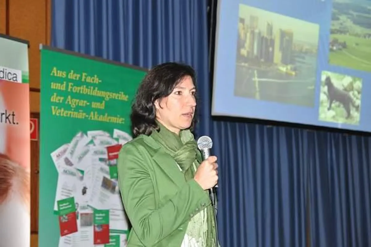 Die Hautspezialistin Frau Dr. Astrid Thelen aus Bonn