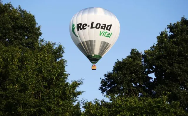 Bild: Hoch hinaus mit dem Re-Load vital® Heißluftballon- Hamburger Hafengeburtstag