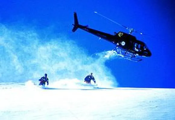 Heli-Skiing und Heli-Boarding – Trend-Wintersport für geübte Skifahrer Bild: Heli-Skiing und Heli-Boarding – Trend-Wintersport für geübte Skifahrer
