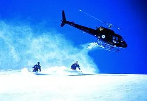 Bild: Heli-Skiing und Heli-Boarding – Trend-Wintersport für geübte Skifahrer