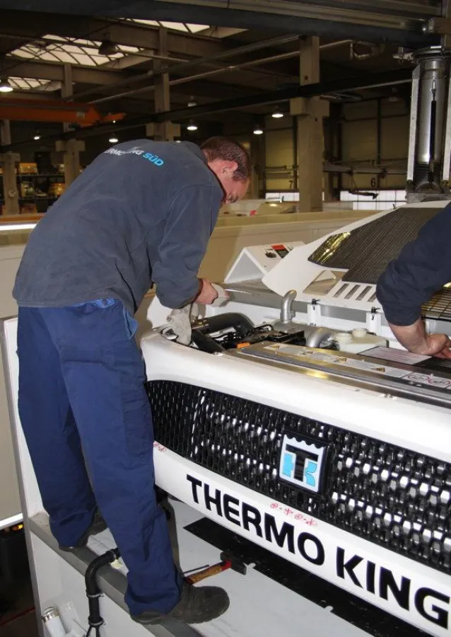 Kühlmaschinen-Wartung bei den autorisierten deutschen Thermo King Händlern