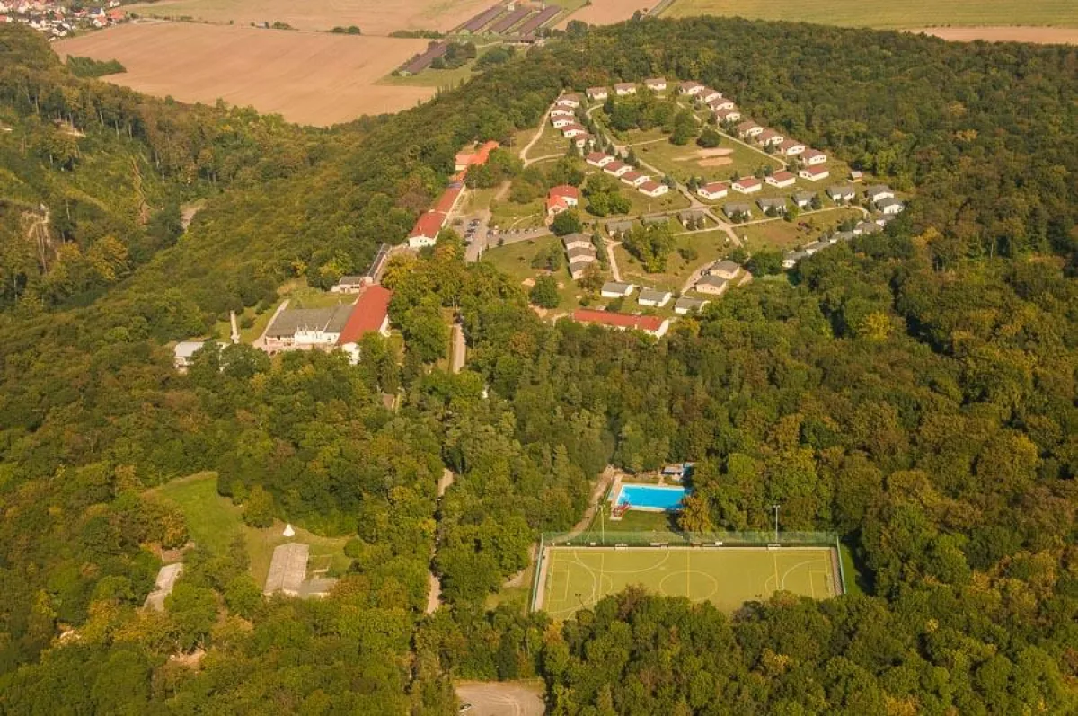 Luftbild KiEZ Ferienpark Feuerkuppe