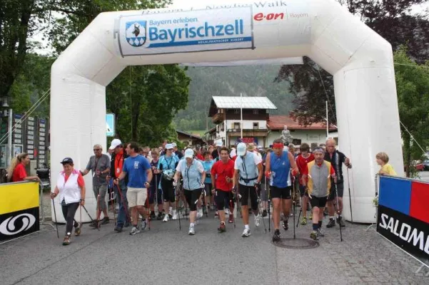 Bild: Nordic Walken mit bayerischen Schmankerln 6. Nordic Walk Oberland am 06. Juni 2010