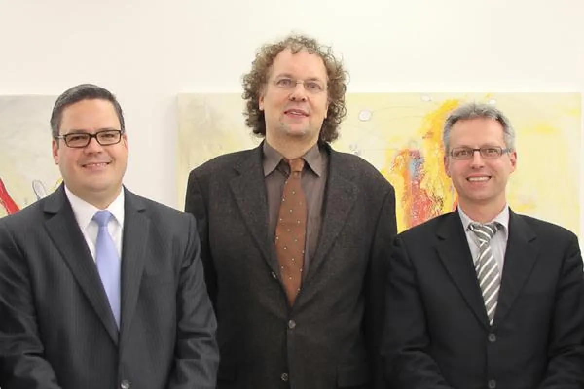 Hon.-Prof. Dr. Florian Heinze, Prof. Dr. Henrik J. Paul, Prof. Dr. Holger Hütte (v.l.n.r.)