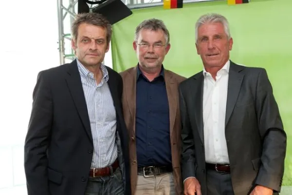 Bild: Wenn Manni Breuckmann Edi Finger liest…