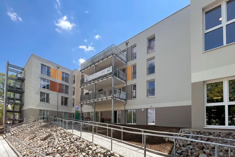 Carestone: Senioren-Residenz in Limbach-Oberfrohna mit 154 Einheiten an den Betreiber Alloheim übergeben Bild: Carestone: Senioren-Residenz in Limbach-Oberfrohna mit 154 Einheiten an den Betreiber Alloheim übergeben