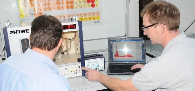 Bild: Werkstoff Service zertifiziert berufsanschlussfähige Teilqualifikationen