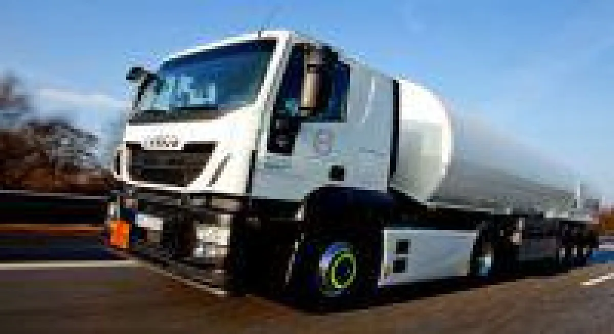 Die HOYER Mineralöl-Logistik GmbH setzt auf das Reifendruckkontrollsystem (RDKS) von Goodyear Proactive Solutions. Bild: Goodyear