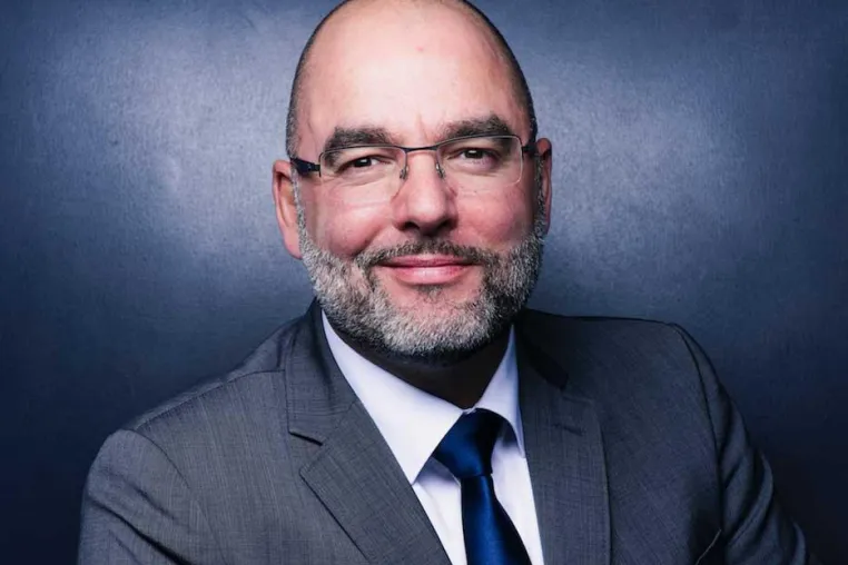 Bild: Claus Schaffer (AfD): "Die in Rümpel gelebte Praxis darf nirgendwo sonst in Schleswig-Holstein Schule machen"