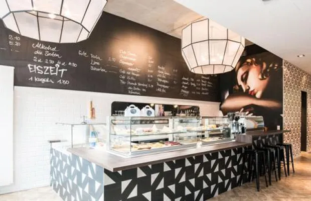 Bild: Verliebt in den Tag Ladenbauer Raumschiff entwickelt und realisiert Café 53 in der Weidenallee in Hamburg