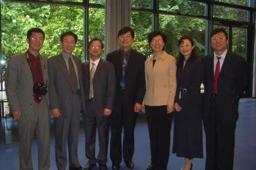 Bild: Delegation hochrangiger chinesischer Wissenschafter zu Gast bei den Carl Duisberg Centern in Köln