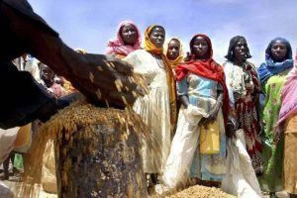 Bild: L & D unterstützt zwei gemeinnützige Organisationen mit 1.500 Euro