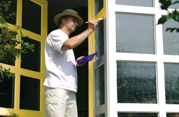 Bild: Schöne Aussichten für Fenster und Türen - Mit farbigen Holzfenstern und -türen Akzente setzen