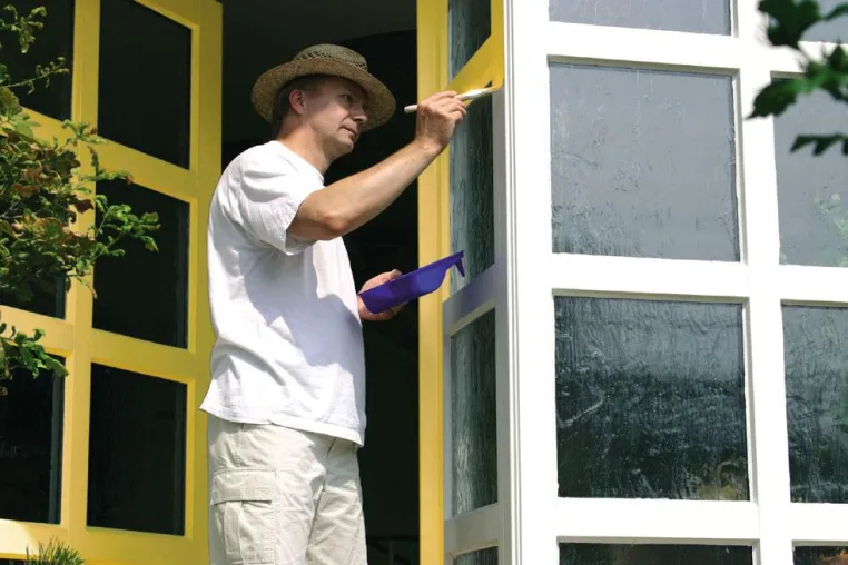 Bild: Schöne Aussichten für Fenster und Türen - Mit farbigen Holzfenstern und -türen Akzente setzen