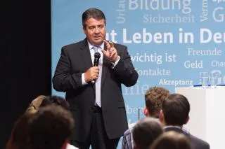 Bild: VAGEDES & SCHMID organisiert Bürgerdialog 'Gut leben in Deutschland'