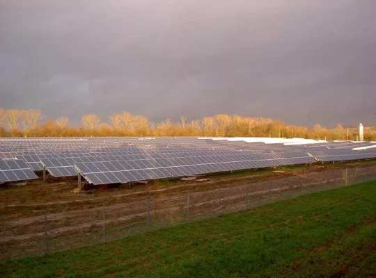 Bild: 2,9 MWp-Solarpark geht ans Netz: Schäferstadt Hungen setzt auf Photovoltaik