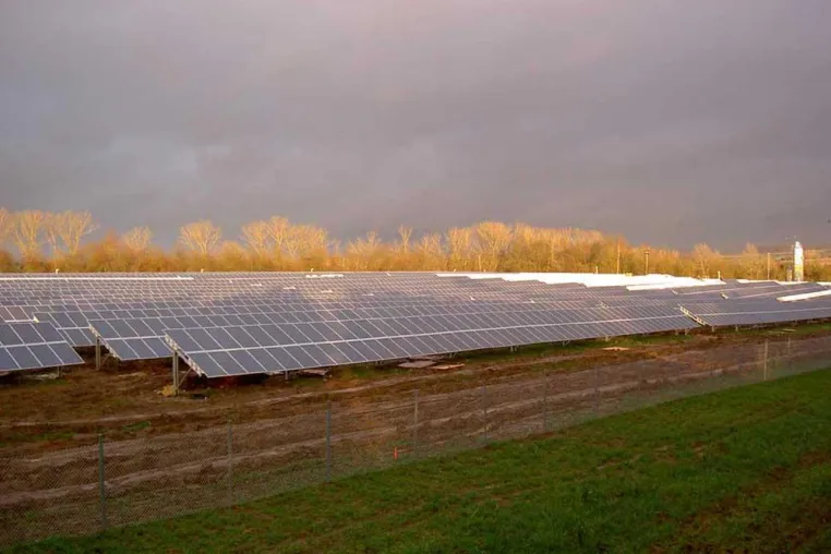 Bild: 2,9 MWp-Solarpark geht ans Netz: Schäferstadt Hungen setzt auf Photovoltaik