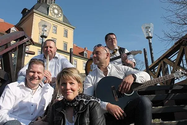 Bild: Schritt für Schritt ins Rampenlicht - Zeitzer Coverrock belebt die Kulturlandschaft rund um die Moritzburg