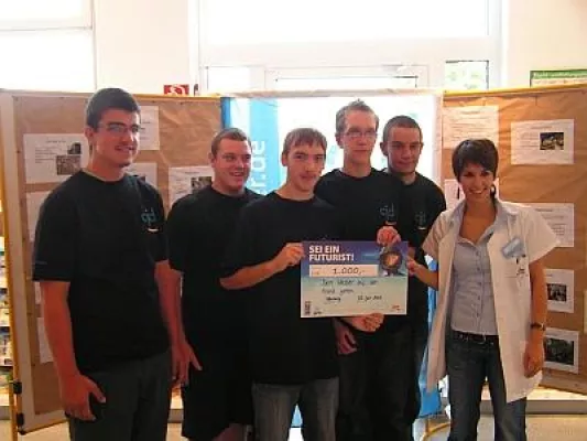 Bild: "Sei ein Futurist": dm-drogerie markt und UNESCO fördern Umweltprojekt im Offenburger Jugenddorf