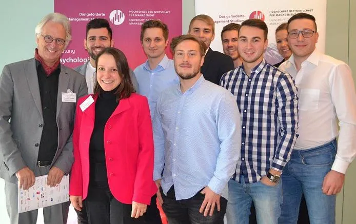 Künstliche Intelligenz & Digitalisierung: FutureConvention für Zukunftsdenker - HdWM als Akademischer Partner Bild: Künstliche Intelligenz & Digitalisierung: FutureConvention für Zukunftsdenker - HdWM als Akademischer Partner
