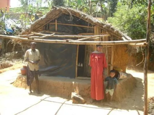 Das Überleben sichern – Dorfentwicklung mit der Stammesbevölkerung der Nilgiris-Berge in Indien Bild: Das Überleben sichern – Dorfentwicklung mit der Stammesbevölkerung der Nilgiris-Berge in Indien