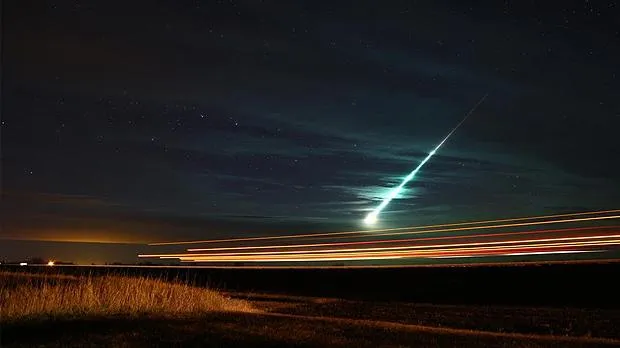 Bild: Feuerball über Meck-Pomm! „Exopolitische UFO-Verschwörungen“ - Mulder und Scully ermitteln