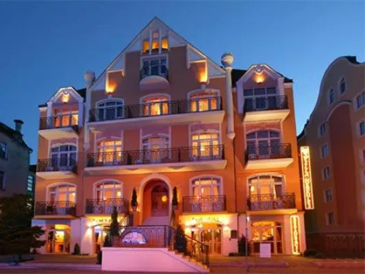 Im Hotel Herkules Swinemünde erholen sich Urlauber schon seit Jahrhunderten Bild: Im Hotel Herkules Swinemünde erholen sich Urlauber schon seit Jahrhunderten